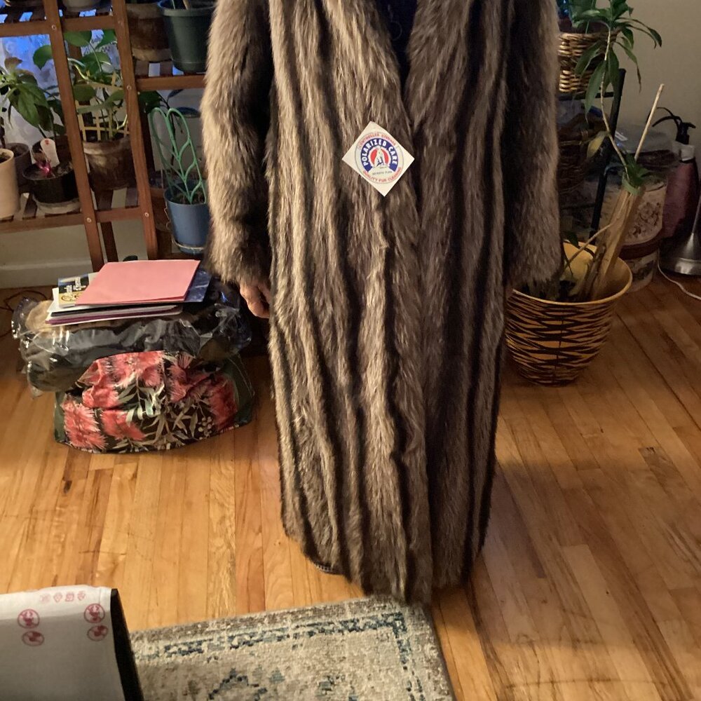 Full length Raccoon fur coat-size 10-12